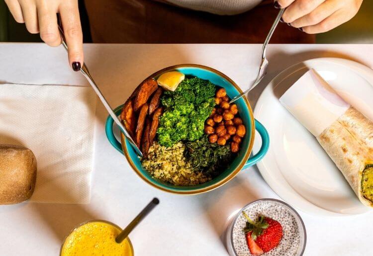 Food myths and real tips to lose weight